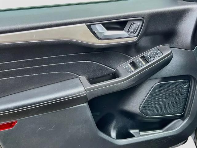 2021 Ford Escape SE Hybrid