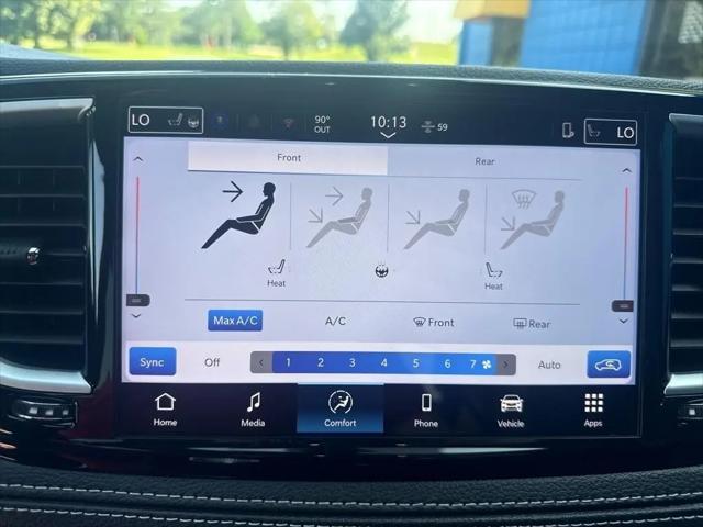 2025 Chrysler Pacifica Select