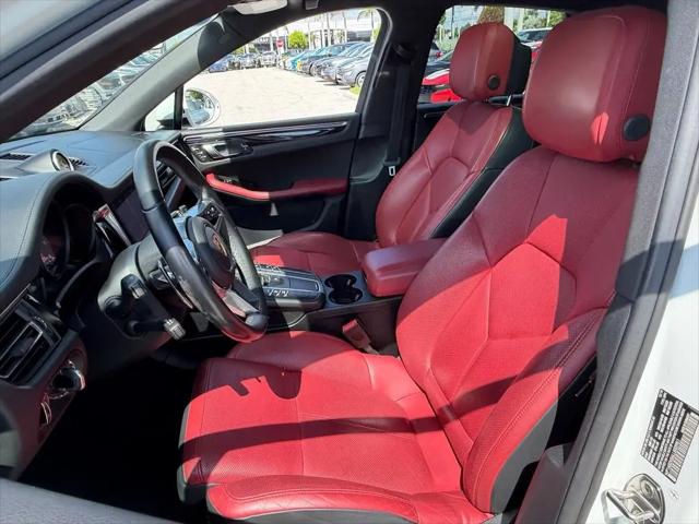 2020 Porsche Macan S