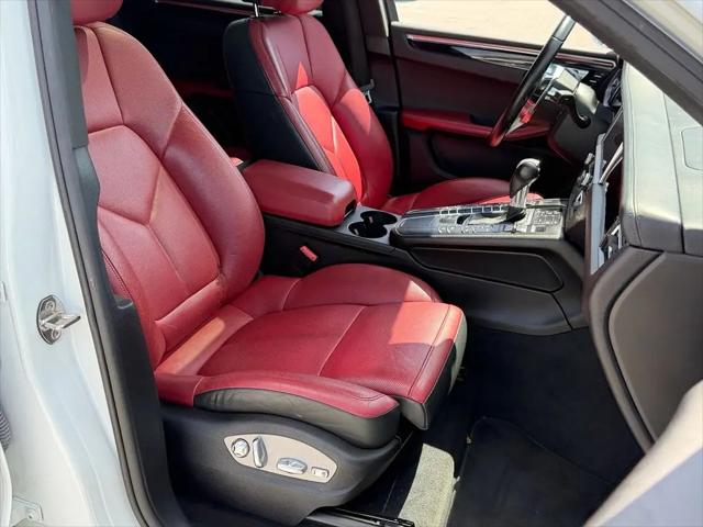2020 Porsche Macan S