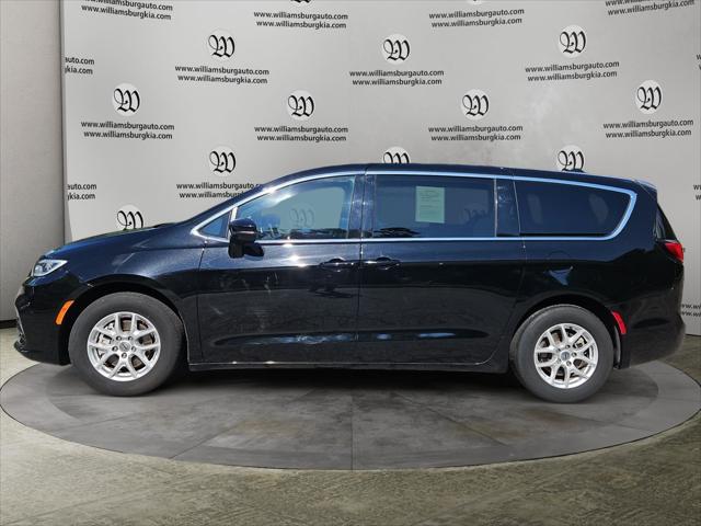 2025 Chrysler Pacifica Select 2025 Chrysler Pacifica Select