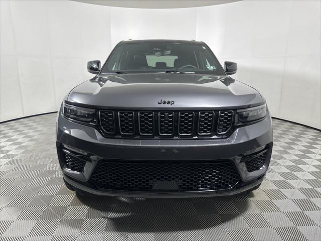 2025 Jeep Grand Cherokee Summit Reserve 4x4 2025 Jeep Grand Cherokee Summit Reserve 4x4
