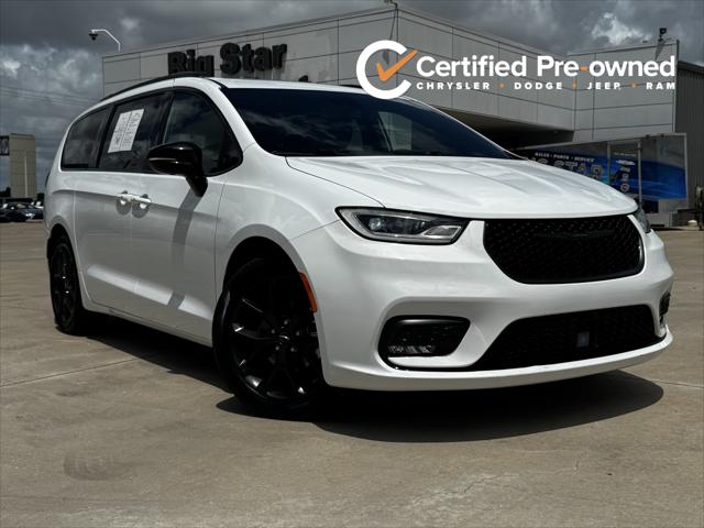 2025 Chrysler Pacifica Limited for sale in Urbandale, IA