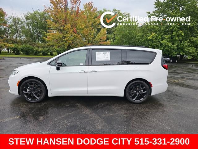 2025 Chrysler Pacifica Limited for sale in Urbandale, IA