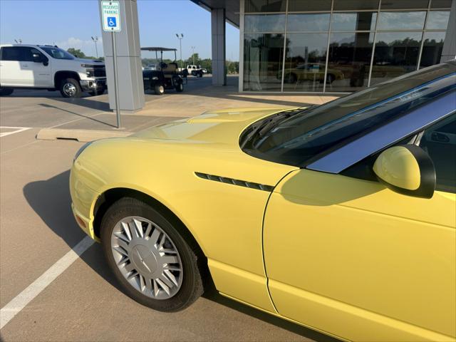 2002 Ford Thunderbird Base