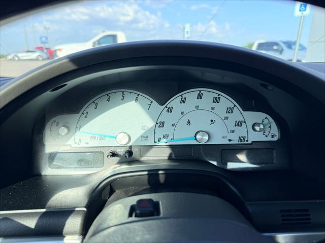 2002 Ford Thunderbird Base