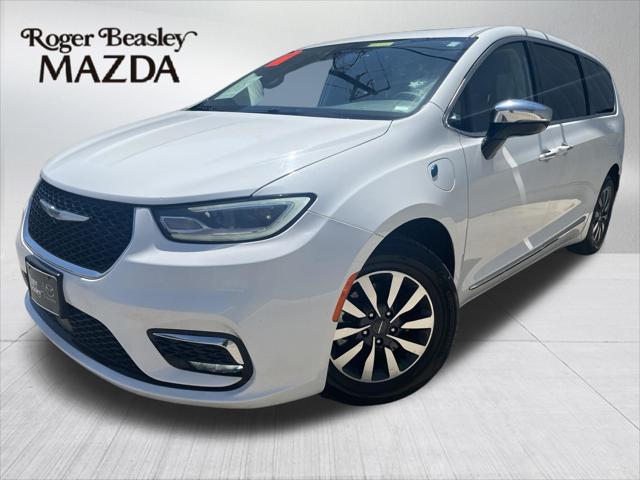2023 Chrysler Pacifica Hybrid Limited for sale in Austin, TX