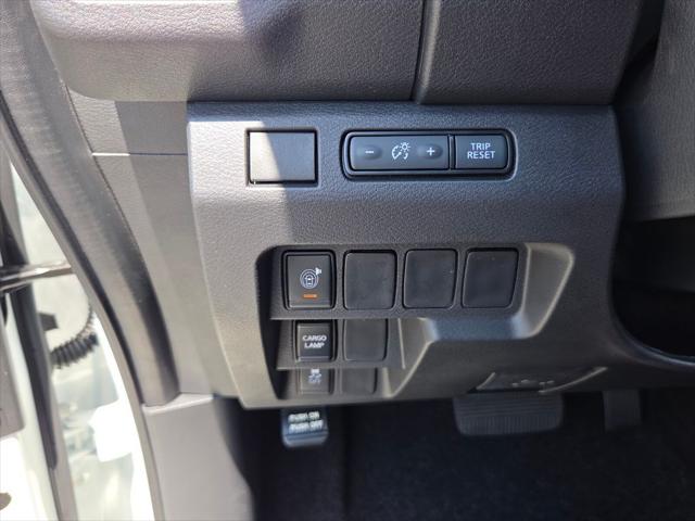 2026 Nissan Frontier Crew Cab SV 4x2