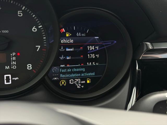 2026 Porsche Macan Unknown