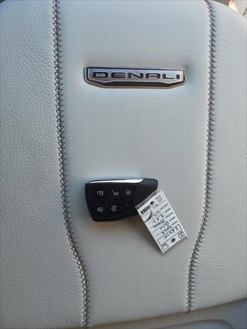 2026 GMC Yukon 4WD Denali