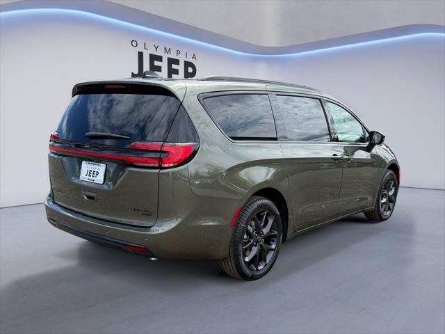 2027 Chrysler Pacifica Limited