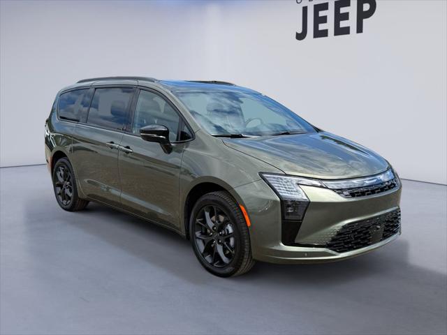 2027 Chrysler Pacifica Limited