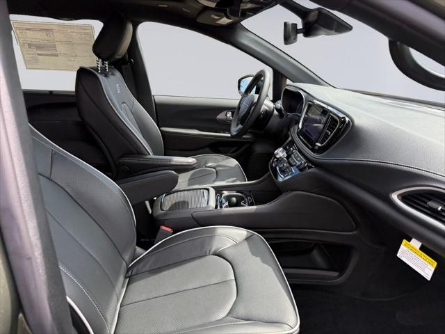 2027 Chrysler Pacifica Limited