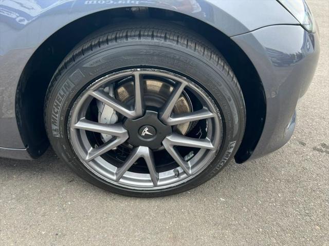 2021 Tesla Model 3 Standard Range Plus Rear-Wheel Drive