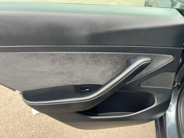 2021 Tesla Model 3 Standard Range Plus Rear-Wheel Drive