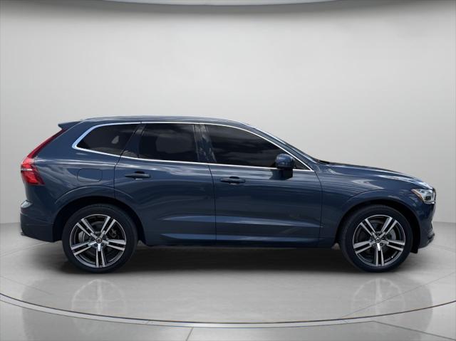 2021 Volvo XC60 T6 Momentum