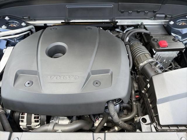 2021 Volvo XC60 T6 Momentum