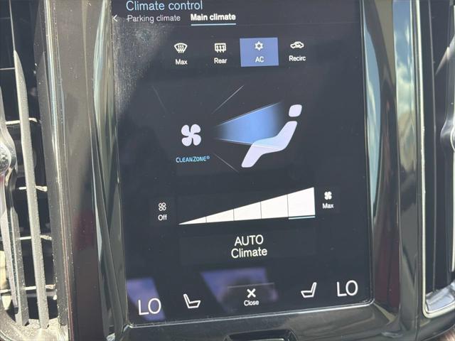 2021 Volvo XC60 T6 Momentum