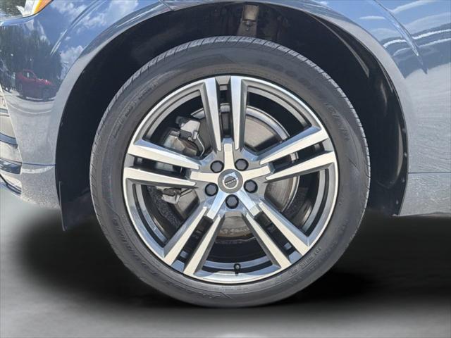 2021 Volvo XC60 T6 Momentum