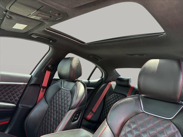 2022 Genesis G70 3.3T RWD