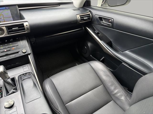 2016 Lexus IS 300 300