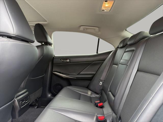 2016 Lexus IS 300 300