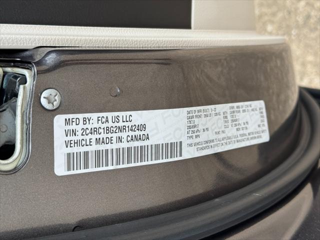 2022 Chrysler Pacifica Touring L