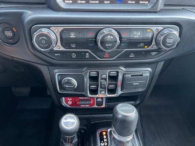 2022 Jeep Gladiator Sport