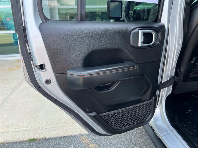 2022 Jeep Gladiator Sport