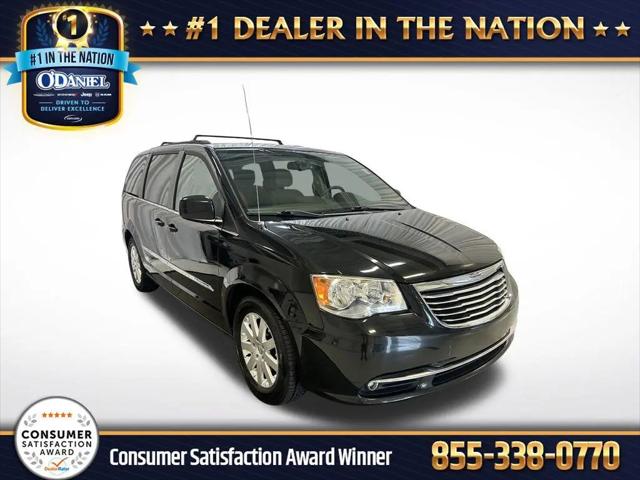 2016 Chrysler Town & Country Touring for sale in Fort Wayne, IN