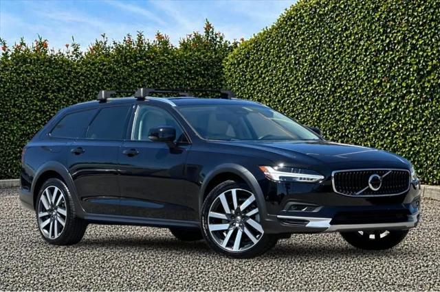 2025 Volvo V90 Cross Country Ultra, B6 AWD Gas mild hybrid for sale in Seaside, CA