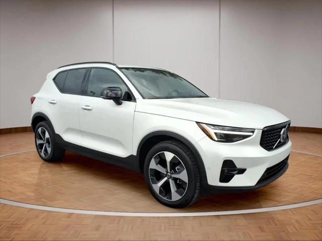 2026 Volvo XC40 Plus, B5 AWD Gas (mild hybrid), Dark for sale in Winchester, VA