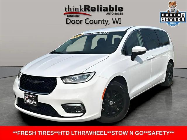 2023 Chrysler Pacifica Touring L for sale in Sturgeon Bay, WI