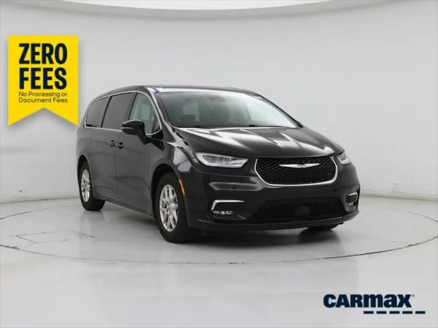 2024 Chrysler Pacifica Touring L for sale in Merriam, KS
