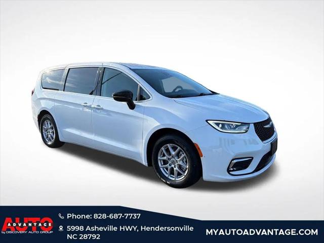 2024 Chrysler Pacifica Touring L for sale in Hendersonville, NC