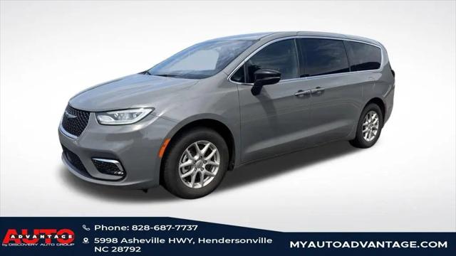 2025 Chrysler Pacifica Select for sale in Hendersonville, NC