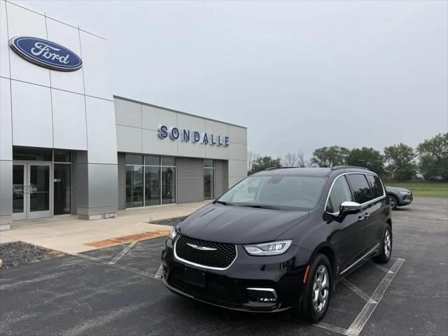 2023 Chrysler Pacifica Limited AWD for sale in Wautoma, WI