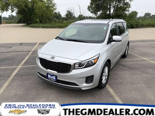 2017 Kia Sedona LX for sale in Saukville, WI