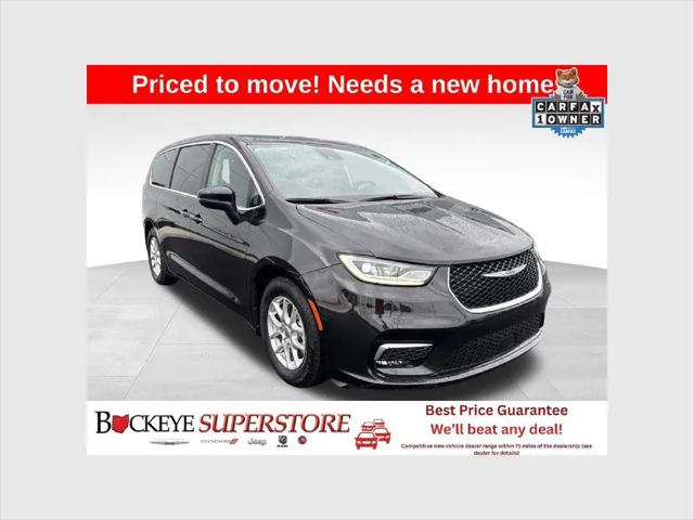 2023 Chrysler Pacifica Touring L for sale in Shelby, OH