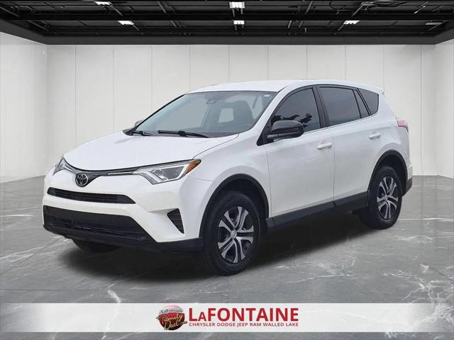 2018 Toyota RAV4 LE for sale in Walled Lake, MI