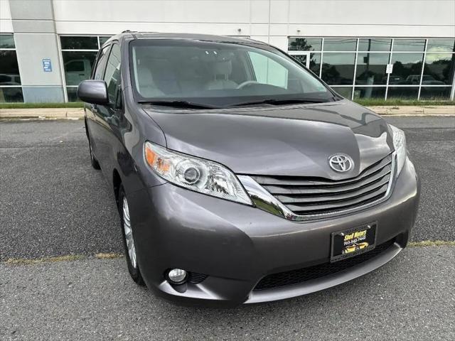 2012 Toyota Sienna XLE V6 7 Passenger Auto Access Seat for sale in Chantilly, VA