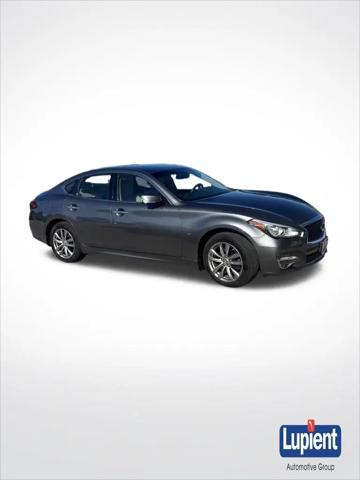 2016 INFINITI Q70 3.7X for sale in West Allis, WI