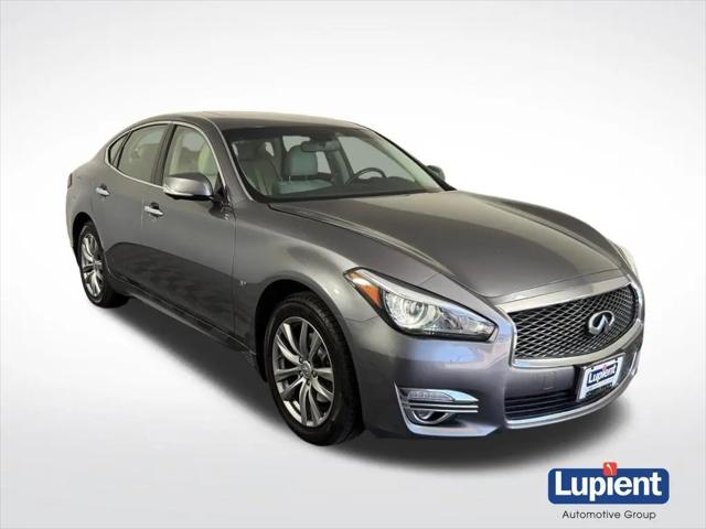 2016 INFINITI Q70 3.7X for sale in West Allis, WI