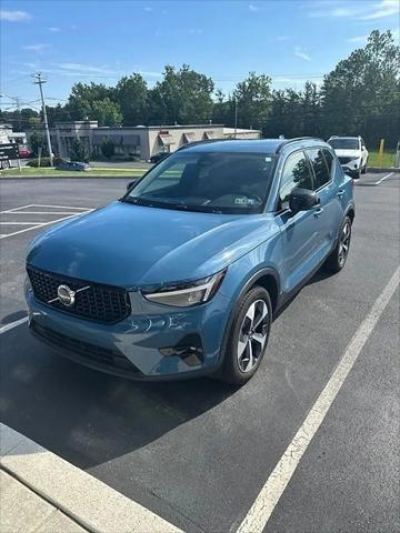 2024 Volvo XC40 B5 Plus Dark Theme for sale in East Petersburg, PA