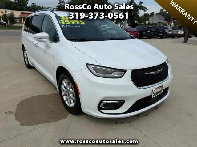 2021 Chrysler Pacifica Touring L for sale in Cedar Rapids, IA