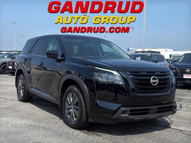 2025 Nissan Pathfinder S 4WD for sale in Green Bay, WI