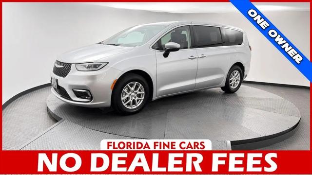 2023 Chrysler Pacifica Touring L for sale in West Palm Beach, FL