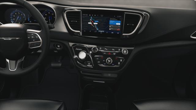 2027 Chrysler Pacifica LX