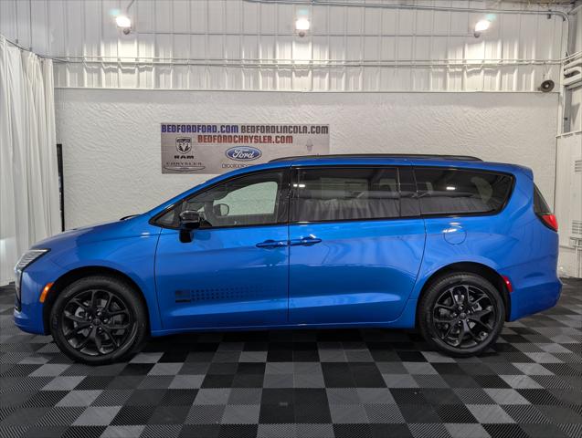 2027 Chrysler Pacifica PACIFICA SELECT AWD 2027 Chrysler Pacifica PACIFICA SELECT AWD