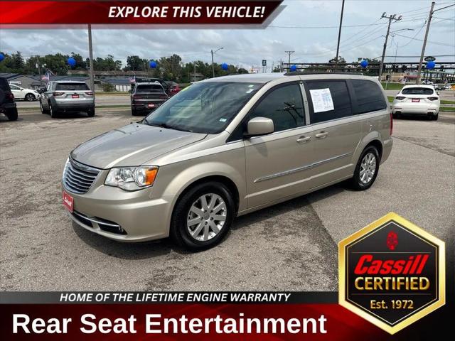 2016 Chrysler Town & Country Touring for sale in Cedar Rapids, IA